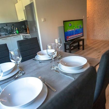 Jdk Apartamenty Serbinowska 53M2 6-Osobowy Kalisz Esterno foto